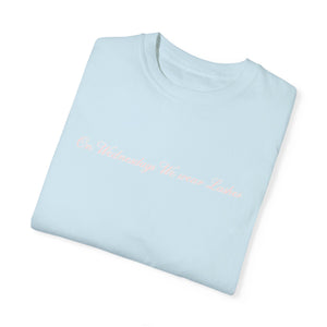 (Pink) “On Wednesdays We wear Lashes” Comfort T-shirt