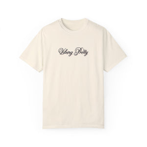 (Black) “Vibing Pretty” Comfort T-shirt